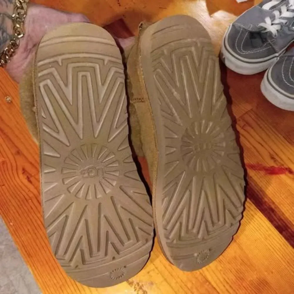 Uggs size 7